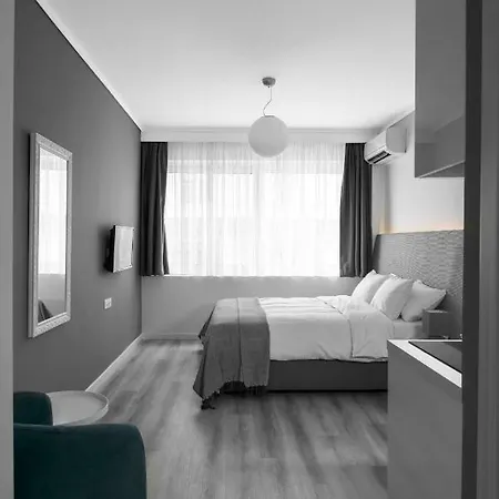 M&f Luxury M Апартаменты